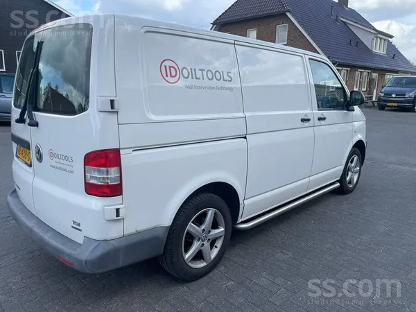 Volkswagen VW Transporter 2.0 dīzelis. Trīs vietigs. Original