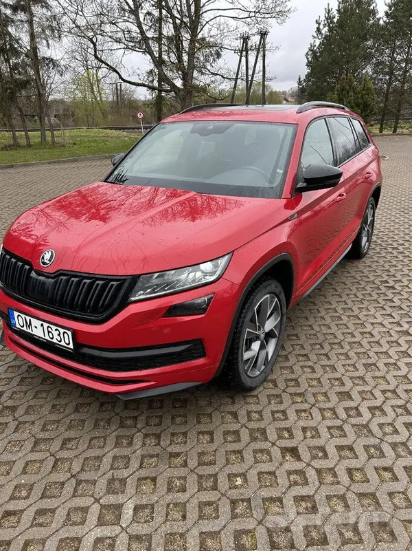 Skoda Pārdod Škoda Kodiaq 2.0 Tsi Sportline 4x4 140kw/ 1