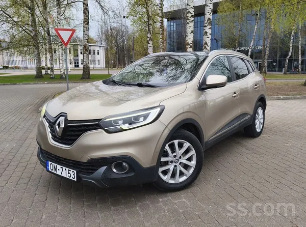 Tikko no Francijas 
1.2 benzīns 96 kw, manuāls 6 ātrumi
viena no pilnakajā