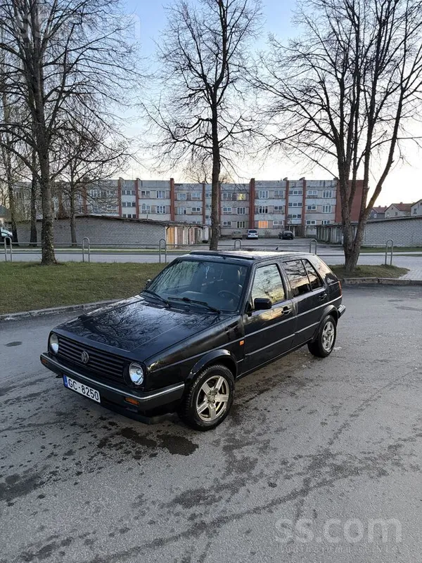 Pārdodu Golf 2, 1992. gada, 1.6 dīzelis, 5 ātrumu manuālā kārba. Ir strādājo