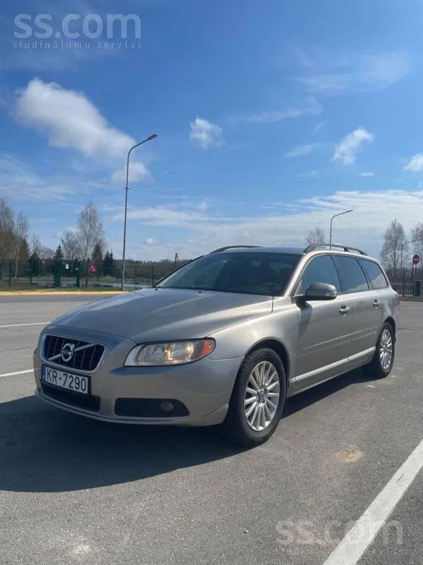 Volvo Pārdodu Volvo V70 