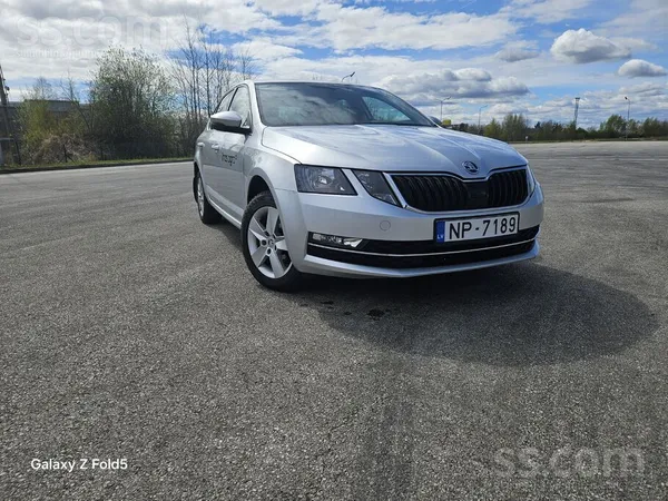Skoda Pārdodas saudzīgi lietots automobīlis, visas apkop