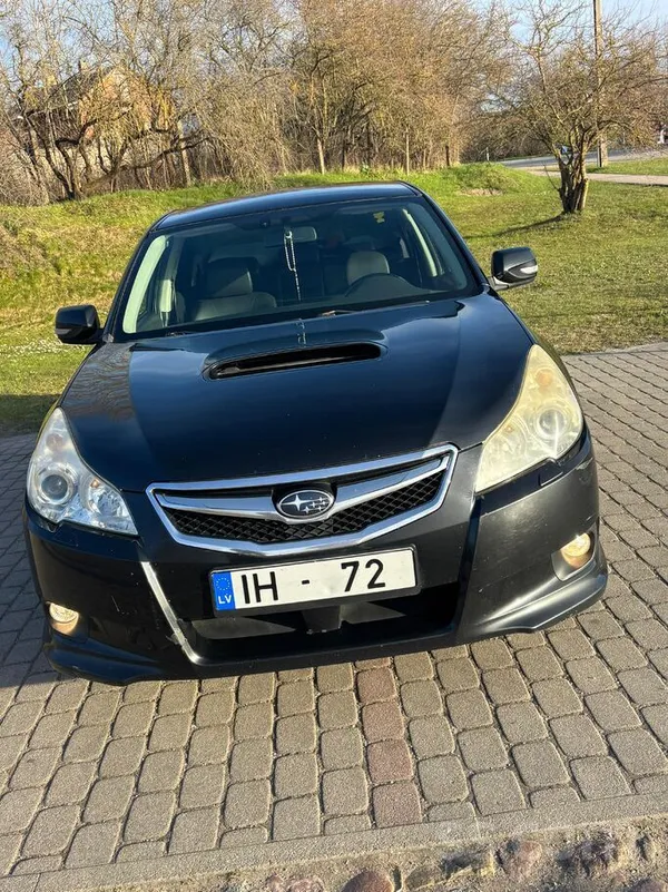 Subaru Pārdod vai maina. Numurs būs cits