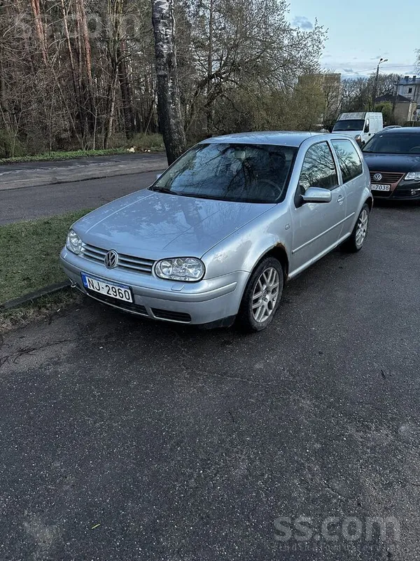 Volkswagen Golfs 4 1.9tdi 74kw, Rusiņa spārniem, slieksnis pa