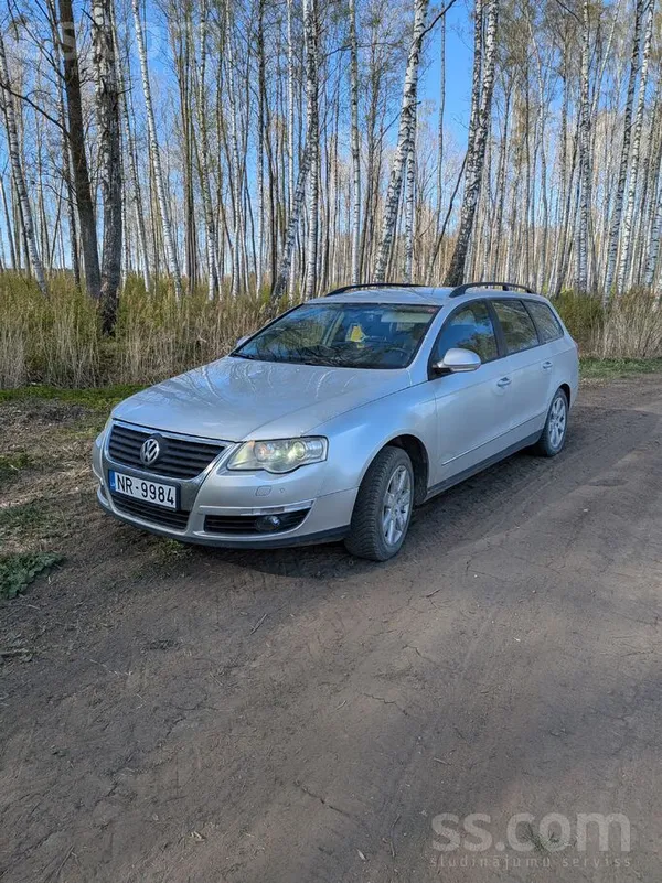 Volkswagen Pārdod. Auto tiek lietots ikdienā. Sīkāks info pa