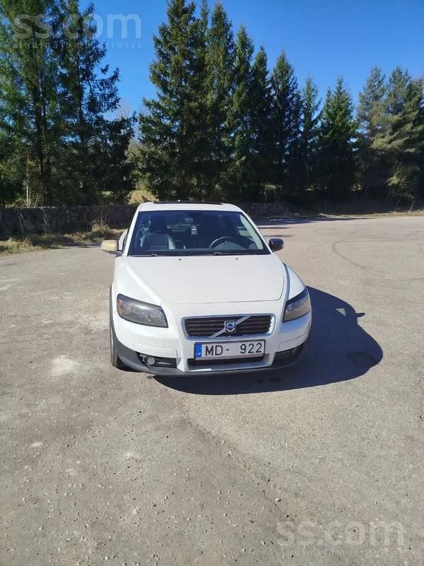 Pārdod Volvo C30, 2.0.dizelis, 6.ātrumu manuālis ar Tā 29.10.26.nodoklis līd