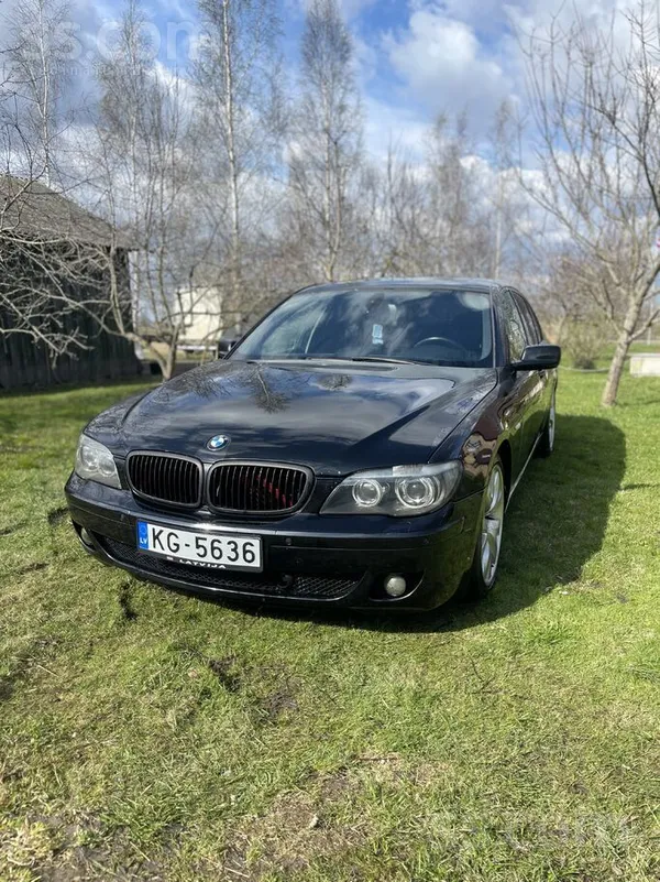 BMW Pārdodu koptu un uzticamu BMW 7. sēriju. Auto labā