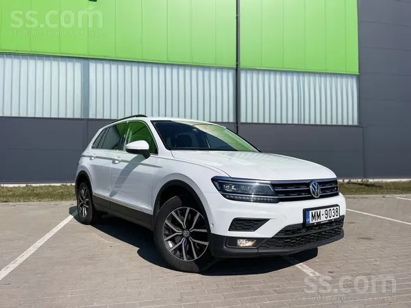Volkswagen Auto ļoti labā stāvoklī gan tehniski, gan vizuāli.