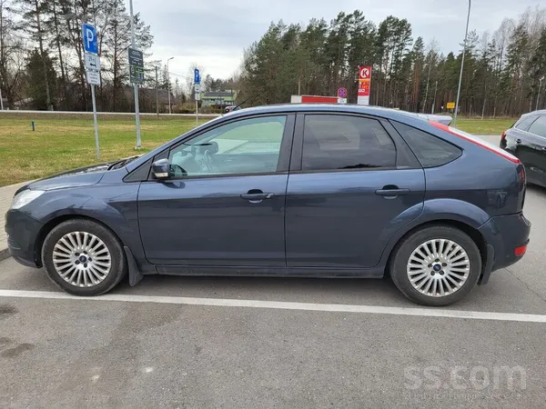 Ford Focus 2, 1, 6 l dzinējs. Benzīns/gāze. 
Ekonomisks, labā darba kārtībā