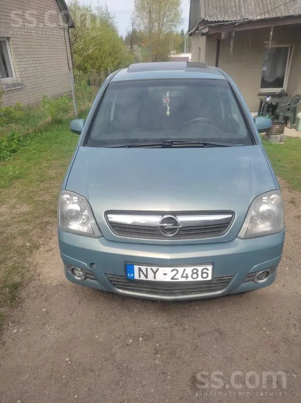 Opel Продам опель мерива 1.7сдти с комплектом шипованны