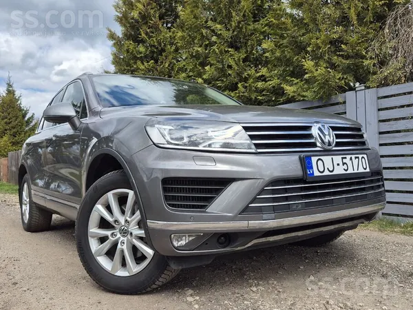 Volkswagen Pārdodu skaistu Touareg 3.0 dīzelis, 193 kW. Pirmā