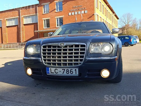 Chrysler Chrysler 300C 3.0 Crd. Elegants, jaudīgs un kopts.