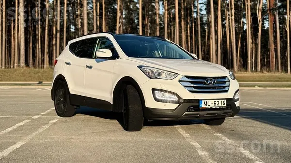 Pārdodu savu ģimenes automašīnu Hyundai Santa Fe, 2013. gada, pilnpiedziņa,