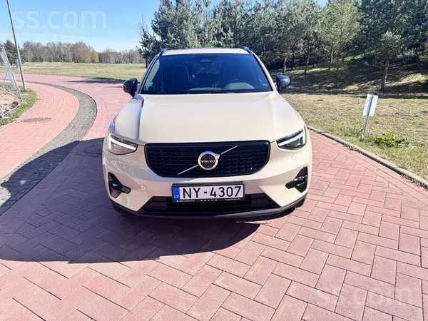 Volvo Xc40 B4 Ultimate Dark- vispilnākā komplektācija
2, 0 197 ZS Mild hybr