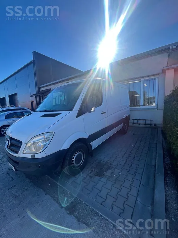 MB Sprinter 318, tehniskā apskate līdz 30, 04, 2027 , Pilna massa 3500kg.
