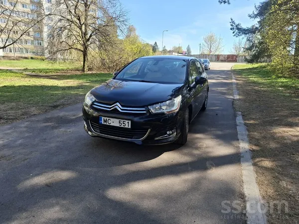 Pārdodu 2012 gada Citroen c4 exclusive absolūtāko bombu, ar labu 1.6 benzīna