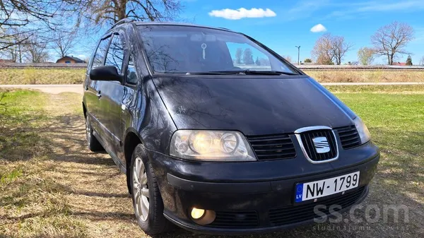 Seat 1.9tdi. 7-местный минивэн. В хорошем состоянии, кузов без ржавчины. Сал