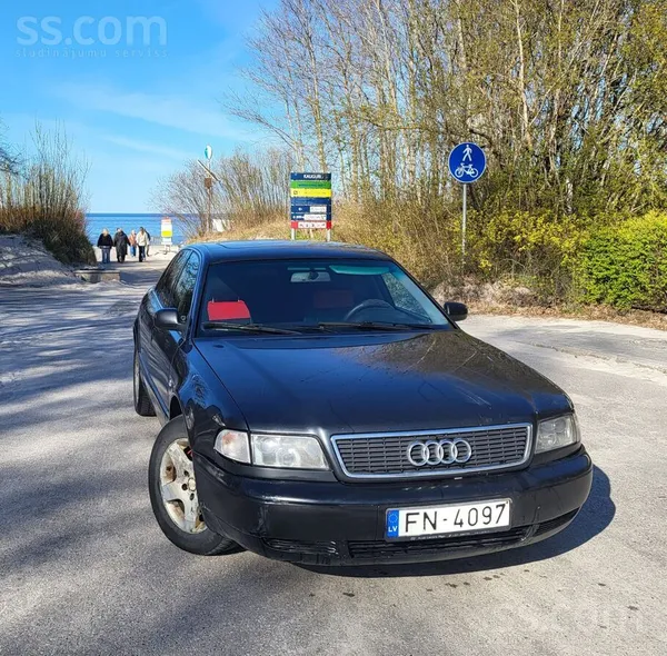Audi A8, 1998.gada. melnā krāsā, 2.5 dīzeļa motors, Manuālā ātrumkārba ar 6
