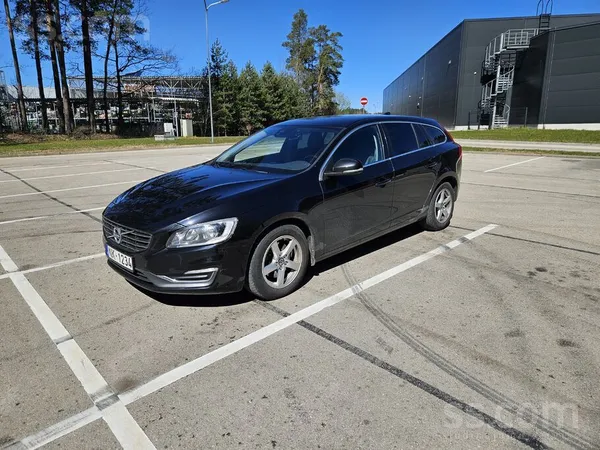 Volvo Valsts numura zīme nepārdodas. Regulāri veiktas ap