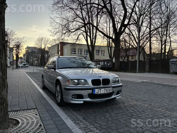 Pārdodu BMW E46 universāli. 

2.0 benzīns (čipots), manuālis

2000.gads