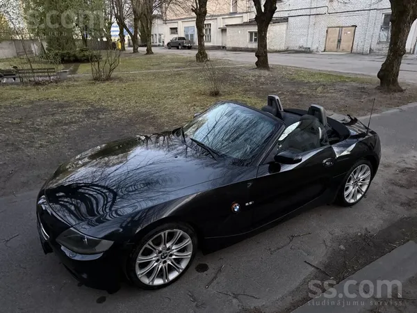 Pārdodu Z4 roadster vai mainu pret bmw moto tehniku. Protams, ja grib perfek