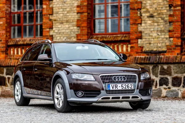 Audi Pārdod Audi A4 Allroad Quattro 2012, 2.0 Tfsi (211