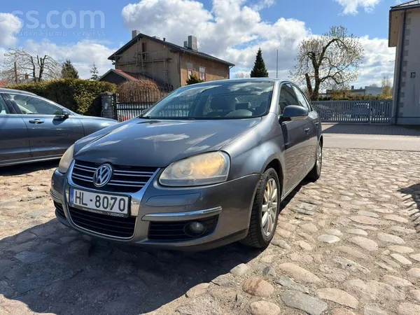 Pārdod VW Jetta 1.6 Benzīns/gāze, manuālā ātrumkārba. 

Ekonomisks un lēts