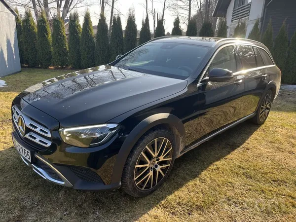 Mercedes E200 4Matic Allterrain модель 2021 года. Обслужива