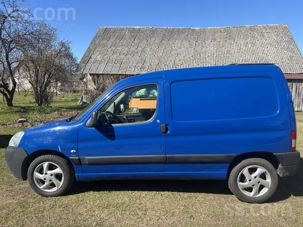 Sveiki. Tirgoju Peugeot partner 1.6Hdi ar melno apskati, csdd visi trūkumi r