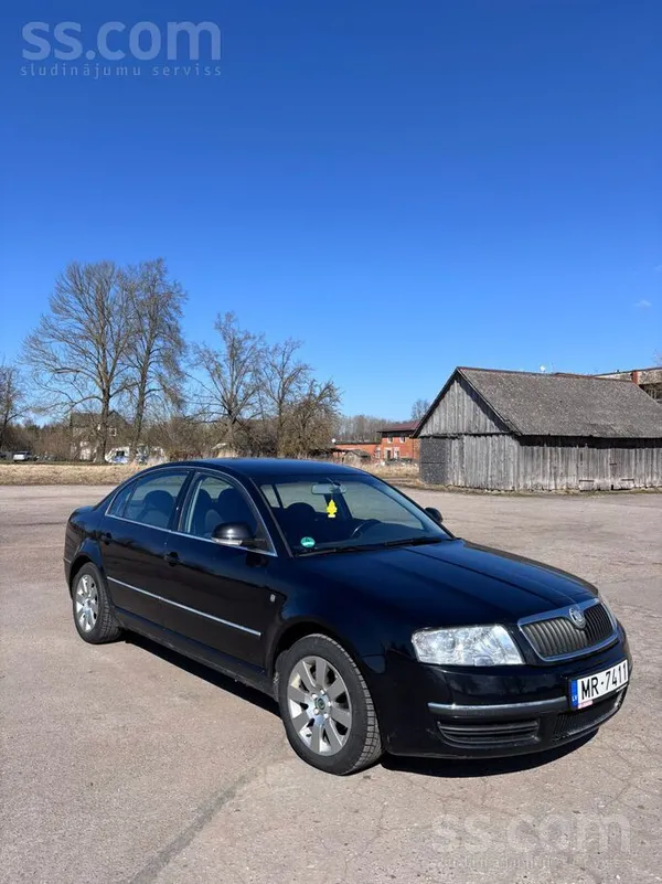 Pārdod 2008.gada Skoda super-B, 2l dīzeļa motors. Mašīna ir ekonomiska, TA l