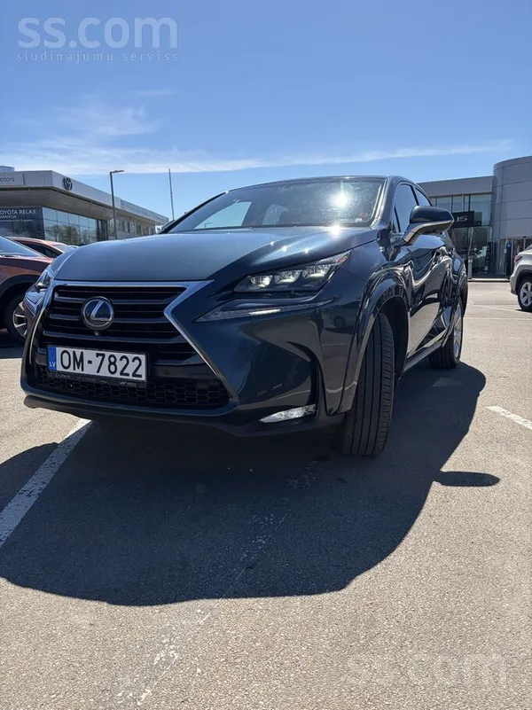Lexus NX Hybrid-Luxuru-Koplekt acija. a m pirkta lexus salona riga Pilna ser