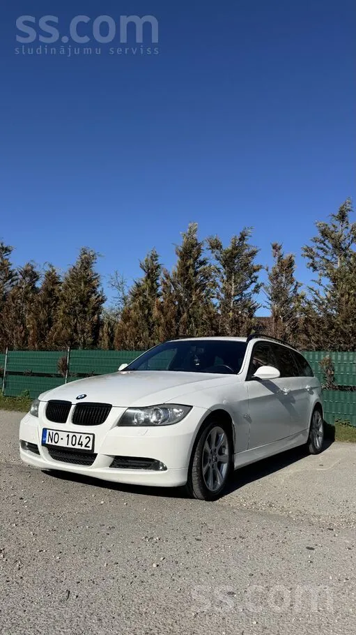 BMW Pārdod BMW 3. sērijas universāli labā stāvoklī. 