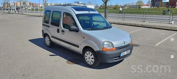 Pārdodu cinkotu minivenu teicamā stāvoklī ar retu aprīkojumu Open Air. Jauns