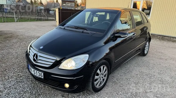 Labā teh. stāvoklī. Pārdodu vai mainu pret lētāku auto. Iespējams līzings.