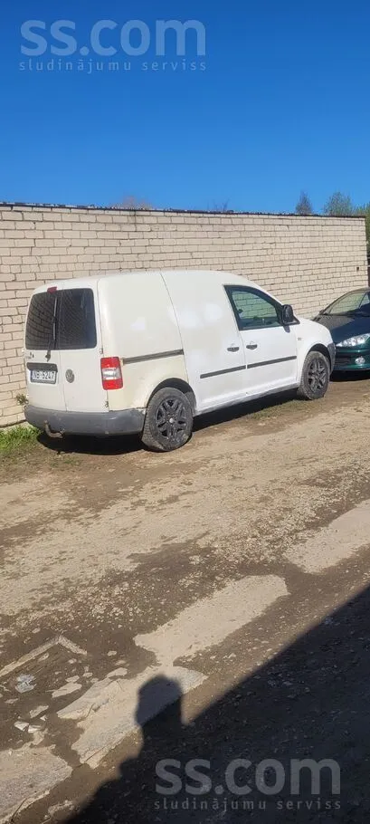 Volkswagen Pārdod Caddy 1.9tdi viss labā darba kārtībā. 