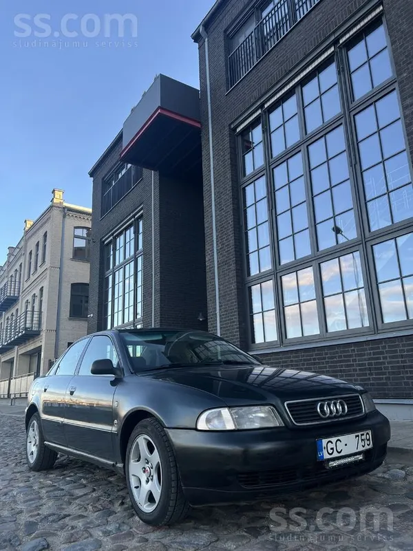 Audi Pārdodu ekonomisku un pārbaudītu auto ar leģendāro