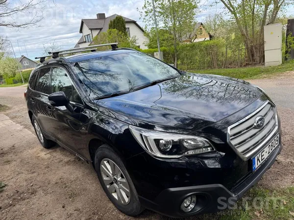 Pārdod labi uzturētu Subaru Legacy ar pilnpiedziņu Symmetrical All-Wheel Dri