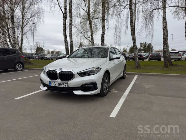BMW BMW 118i Advantage 2019 70501km Manual Mineral Whi