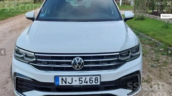 R-line, Plug in hybrid, 245Zs, 1.4l Benzīns. 
servisi veikti pie Moller aut