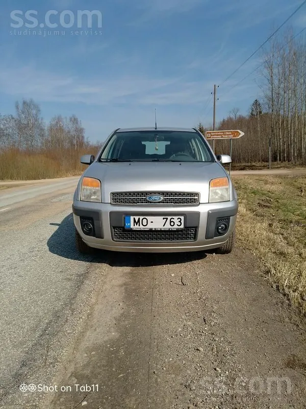 Pārdod Ford Fusion 1, 4 d; 50kw motors, 5l uz 100km. TA 07.08.2026., motora