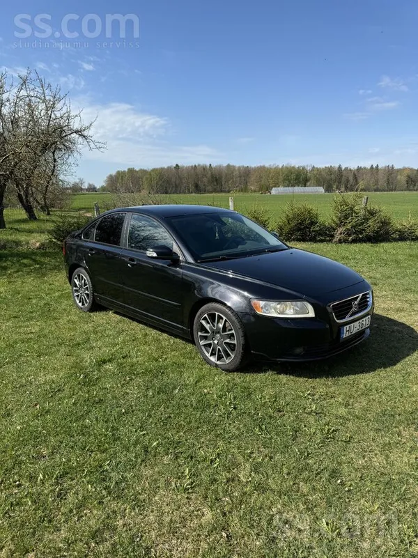 Volvo Pārdodu Volvo S40
