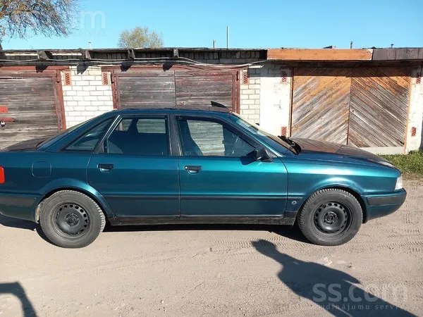 Pārdodam līdz šim labi kalpojošu auto Audi 80 B4.1993. gada 2.0 litri benzīn
