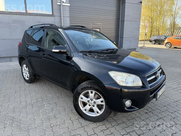 Toyota Pārdodu Toyota Rav4