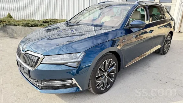 Plug-In, Hybrid. Laurin & Clement. 
Dzinējs: 1395 cm³, benzīns / elektromot