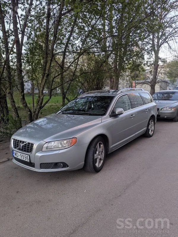 Volvo Доброго времени суток. Продаю машину, 1 год была с