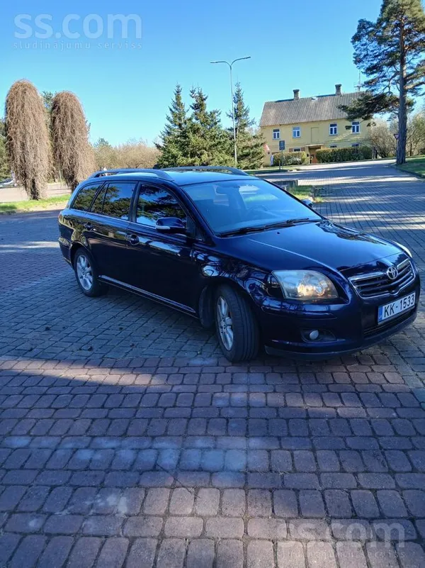 Toyota Pārdod Toyota Avensis ar leģendaro D4D ķēdes motor