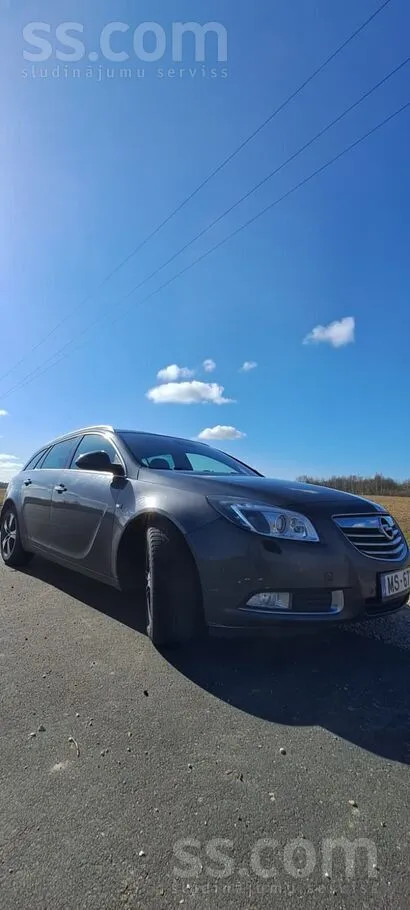 Opel Pārdodu uzticamu un komfortablu Opel Insignia univ