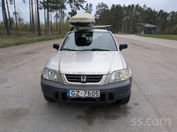 Honda Pārdodu labu 4x4 Honda crv. Dzinējs ar kārbu strād
