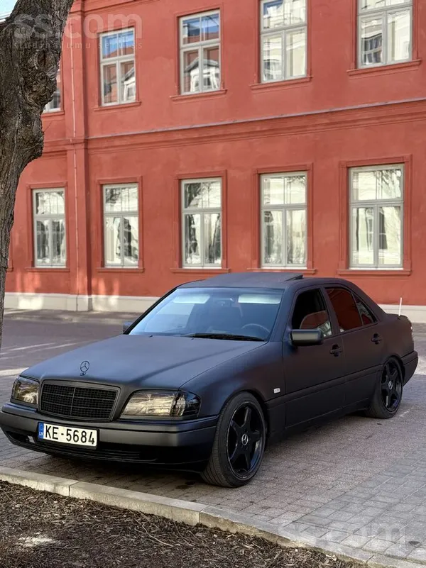 Mercedes w202 c180 1.8i 90kw . 
1996. Gads ar svaigu TA līdz 30.04.2027 un