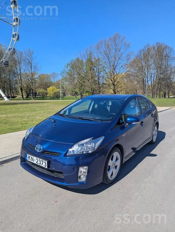Īpašniece pārdod uzticamu, pārsteidzoši ietilpīgu un ļoti ekonomisku Toyota